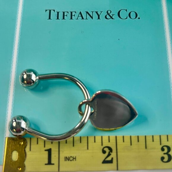 Tiffany & Co. key ring pre-own sterling silver engravable heart - Picture 5 of 5